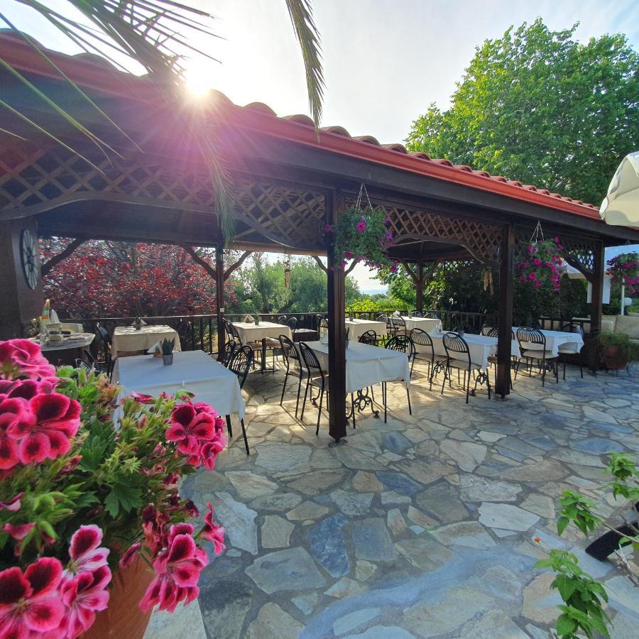Agrili Apartments & Rooms Elia Nikitis Exterior foto