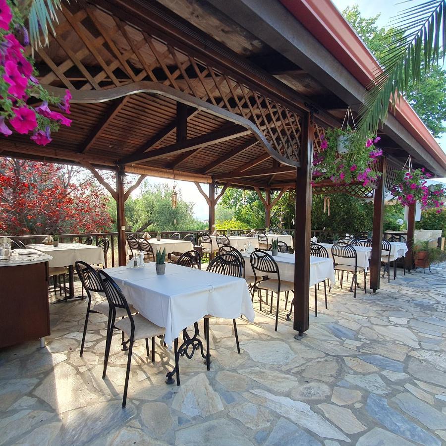 Agrili Apartments & Rooms Elia Nikitis Exterior foto